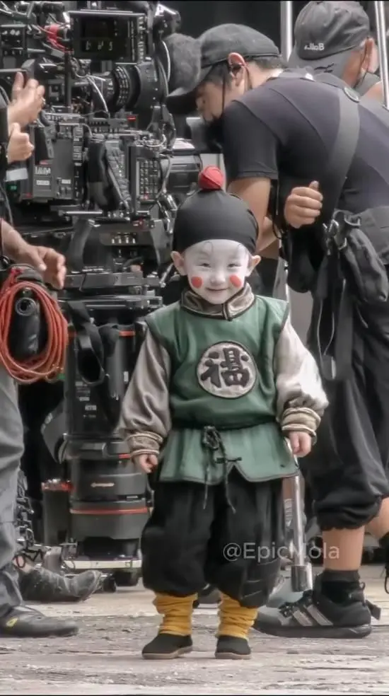 《龙珠》真人版片场照片曝光 AI生成画面引发热议-图2 《龙珠》真人版片场照片曝光 AI生成画面引发热议-图2