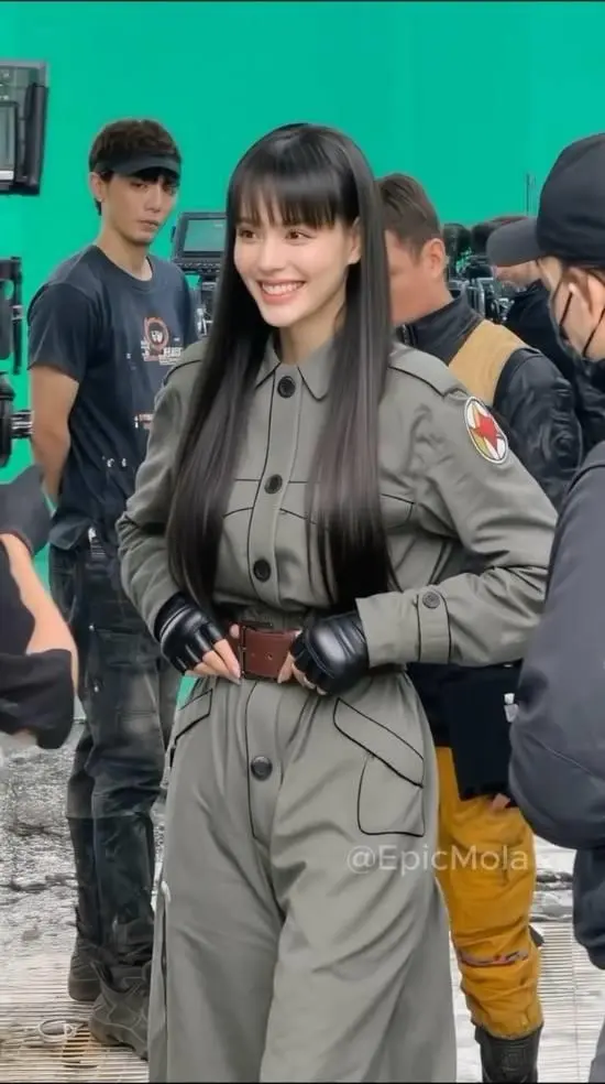 《龙珠》真人版片场照片曝光 AI生成画面引发热议-图13 《龙珠》真人版片场照片曝光 AI生成画面引发热议-图13